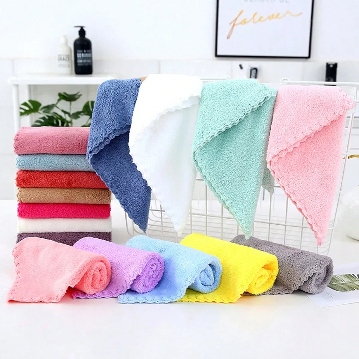 5pcs Coral Fleece Washcloths Set, Soft And Absorbent Square Towel, Solid Color Small Face Towel, Multi Purpose Cleaning Cloths,Super Soft Washcloth, Super Absorbent Small Face Towel, Bathroom Supplies